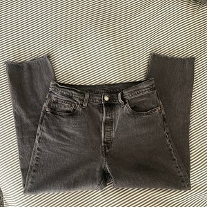 Levi’s 501 Original Cropped Jeans in Lady Crush Size 29x26